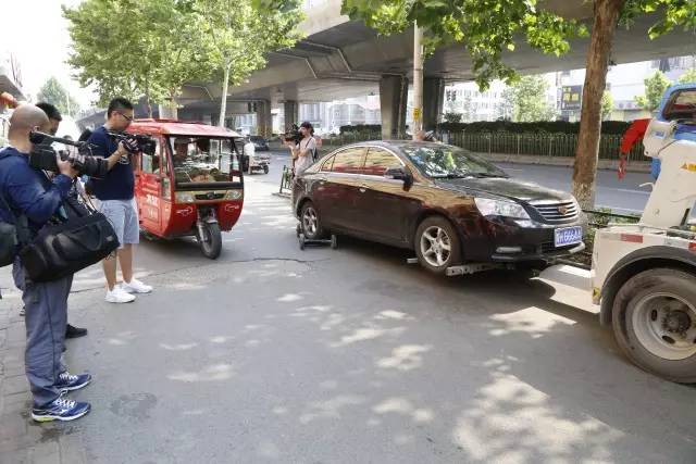 济南“4+5”拖车风暴