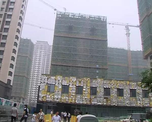 业主聚集，开发商变卦