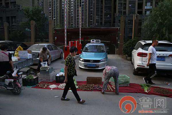 济南一小区地下车库遭清场 上千辆私家车“夜宿”街头