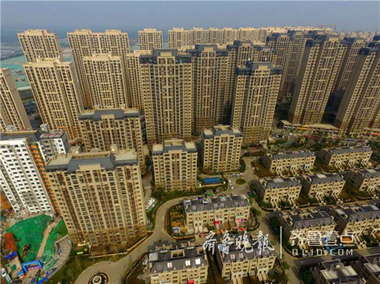 航拍济南华山片区高楼林立