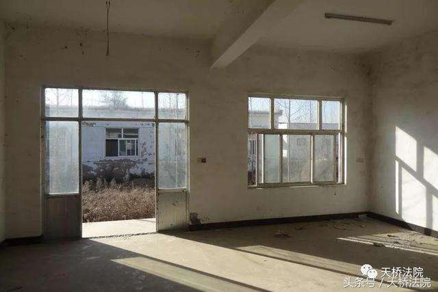 历山路这套房产低于评估价近36万起拍