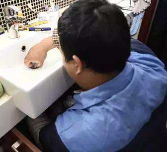 龙湖”善居“计划,一招击败社区老化! 龙湖”善居“计划,一招击败社区老化!