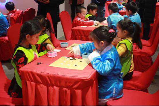 “万科V盟”杯飞飞兔济南少儿围棋联谊赛成功举办,传承国学精粹 “万科V盟”杯飞飞兔济南少儿围棋联谊赛成功举办,传承国学精粹