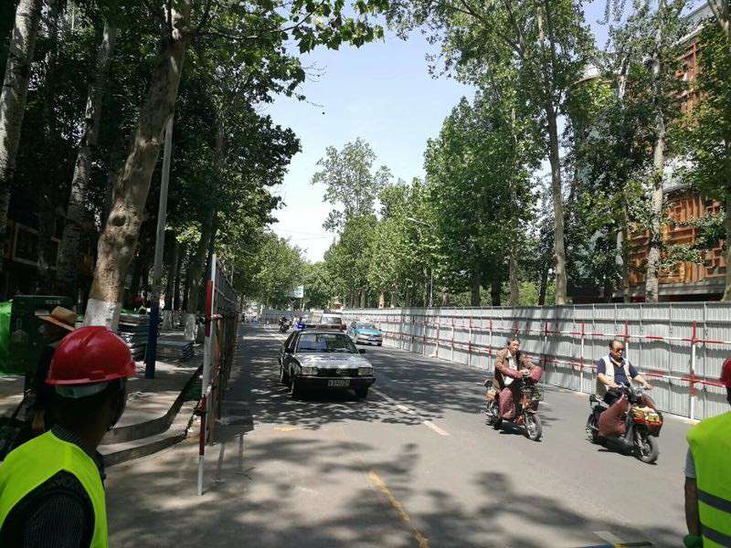 马鞍山路半封闭施工