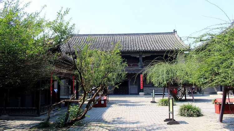 “三孔”景区降价